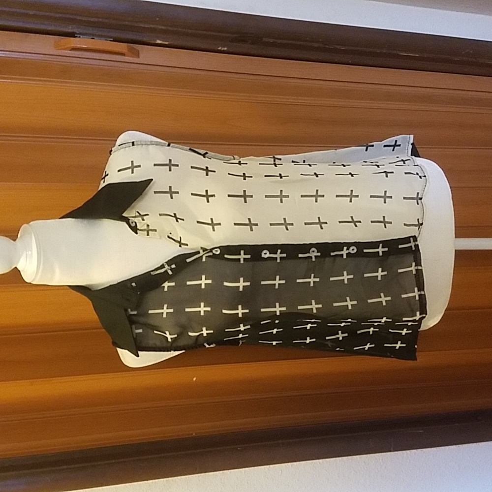 BLACK AND CREAM SHEER TOP